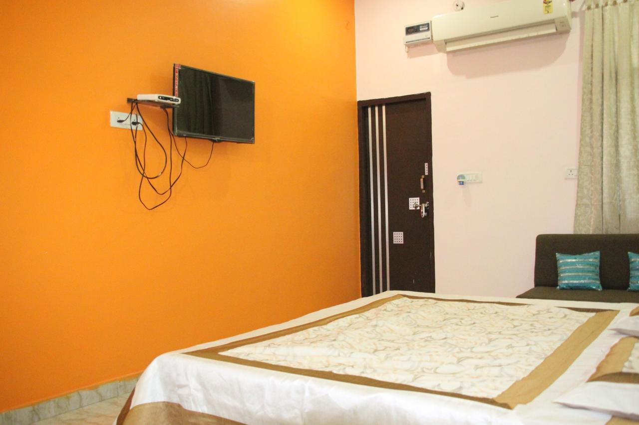 Vinayak Palace Hotel Mathura Esterno foto